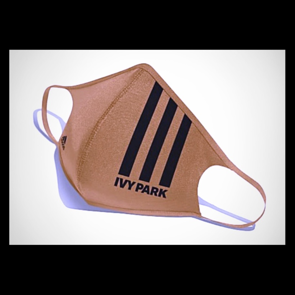 Large-Gold Ivy Park Face Mask